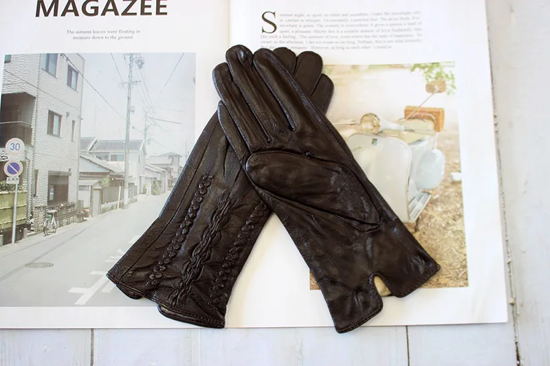 Colorful Leather Gloves Women Fashion Simple Style Velvet Lining Autumn Winter Warm Ladies Sheepskin Finger Gloves