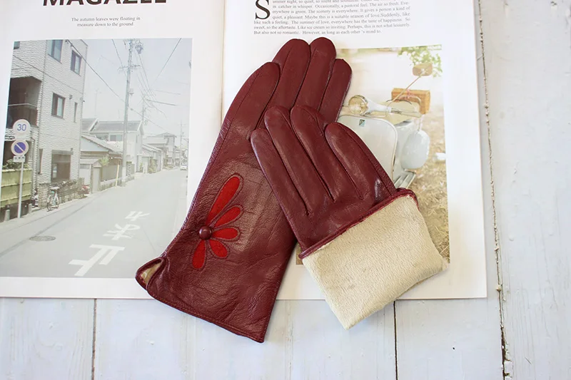 Colorful Leather Gloves Women Fashion Simple Style Velvet Lining Autumn Winter Warm Ladies Sheepskin Finger Gloves