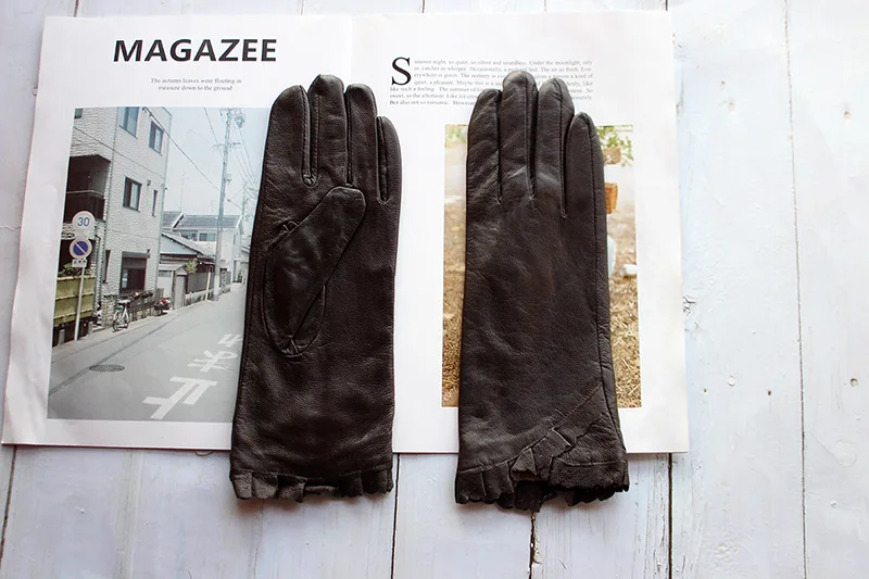 Colorful Leather Gloves Women Fashion Simple Style Velvet Lining Autumn Winter Warm Ladies Sheepskin Finger Gloves