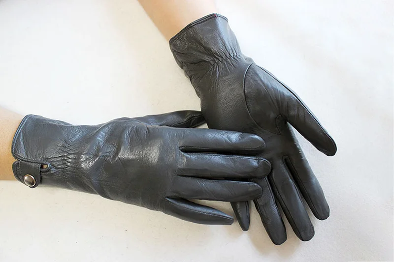 Colorful Leather Gloves Women Fashion Simple Style Velvet Lining Autumn Winter Warm Ladies Sheepskin Finger Gloves