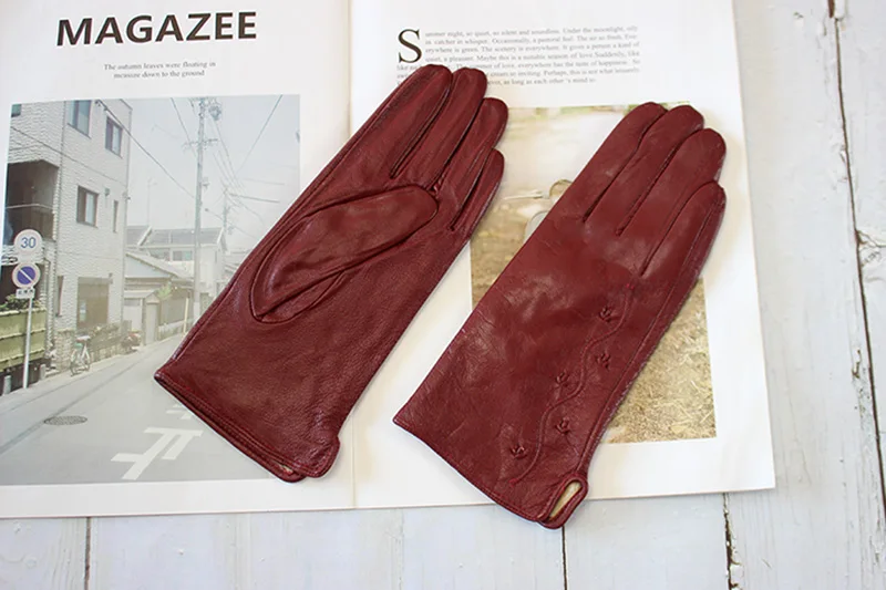 Colorful Leather Gloves Women Fashion Simple Style Velvet Lining Autumn Winter Warm Ladies Sheepskin Finger Gloves
