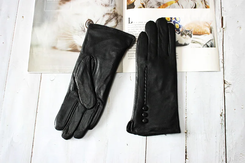 Colorful Leather Gloves Women Fashion Simple Style Velvet Lining Autumn Winter Warm Ladies Sheepskin Finger Gloves