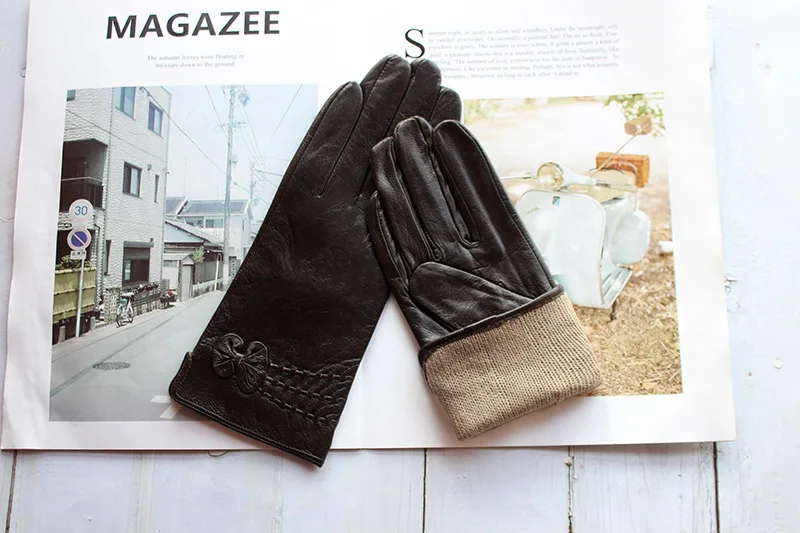 Colorful Leather Gloves Women Fashion Simple Style Velvet Lining Autumn Winter Warm Ladies Sheepskin Finger Gloves