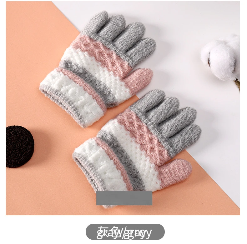 Autumn and Winter Children's Warm Gloves 3-8 Year Old Boys and Girls Thickened Striped Knitted Full Finger Gloves