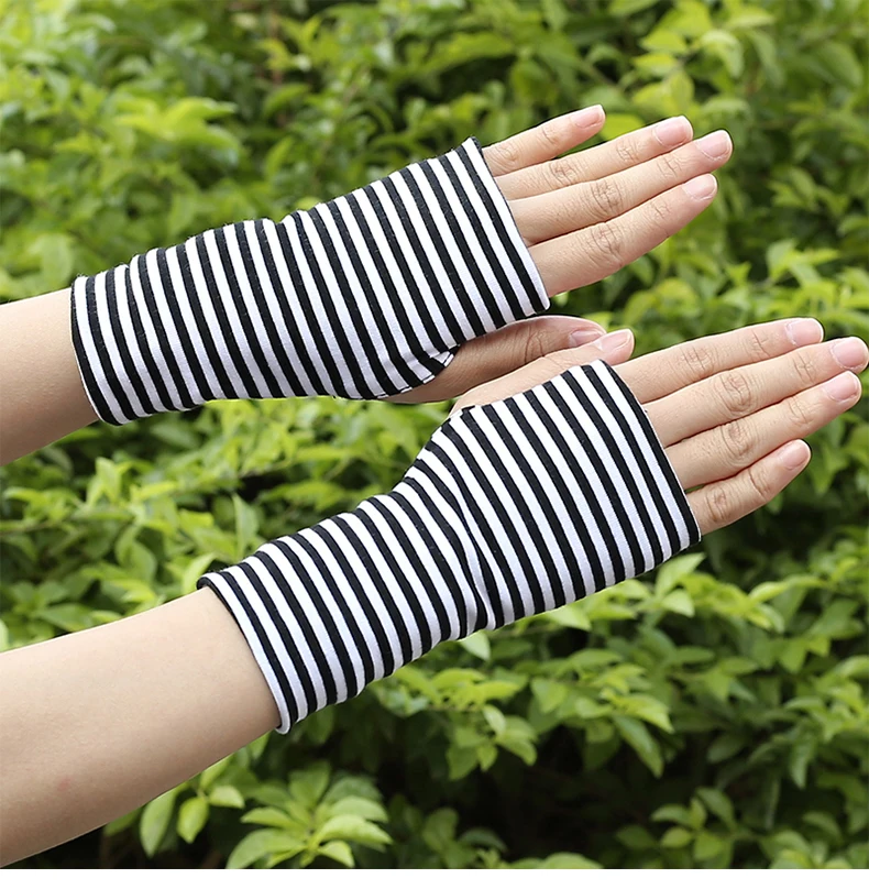 Short Fingers Striped Half Finger Gloves Unisex Sun Protection Pure Drive and Ride Fingerless Style Warm Fashionable Gloves