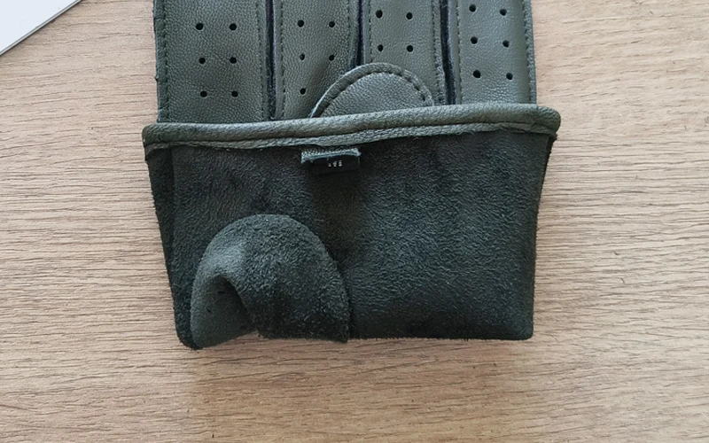 New Men's Leather Gloves Thin Lineless Hollow Breathable Outdoor Sunscreen Riding and Driving Sheepskin Gloves