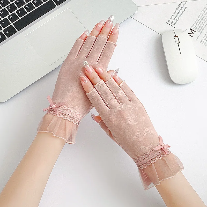 Women Summer Ice Silk Sexy Lace Thin Sunscreen Half-Finger Gloves High Elasticity Non-Slip Breathable Mesh Drive Cycling Soft