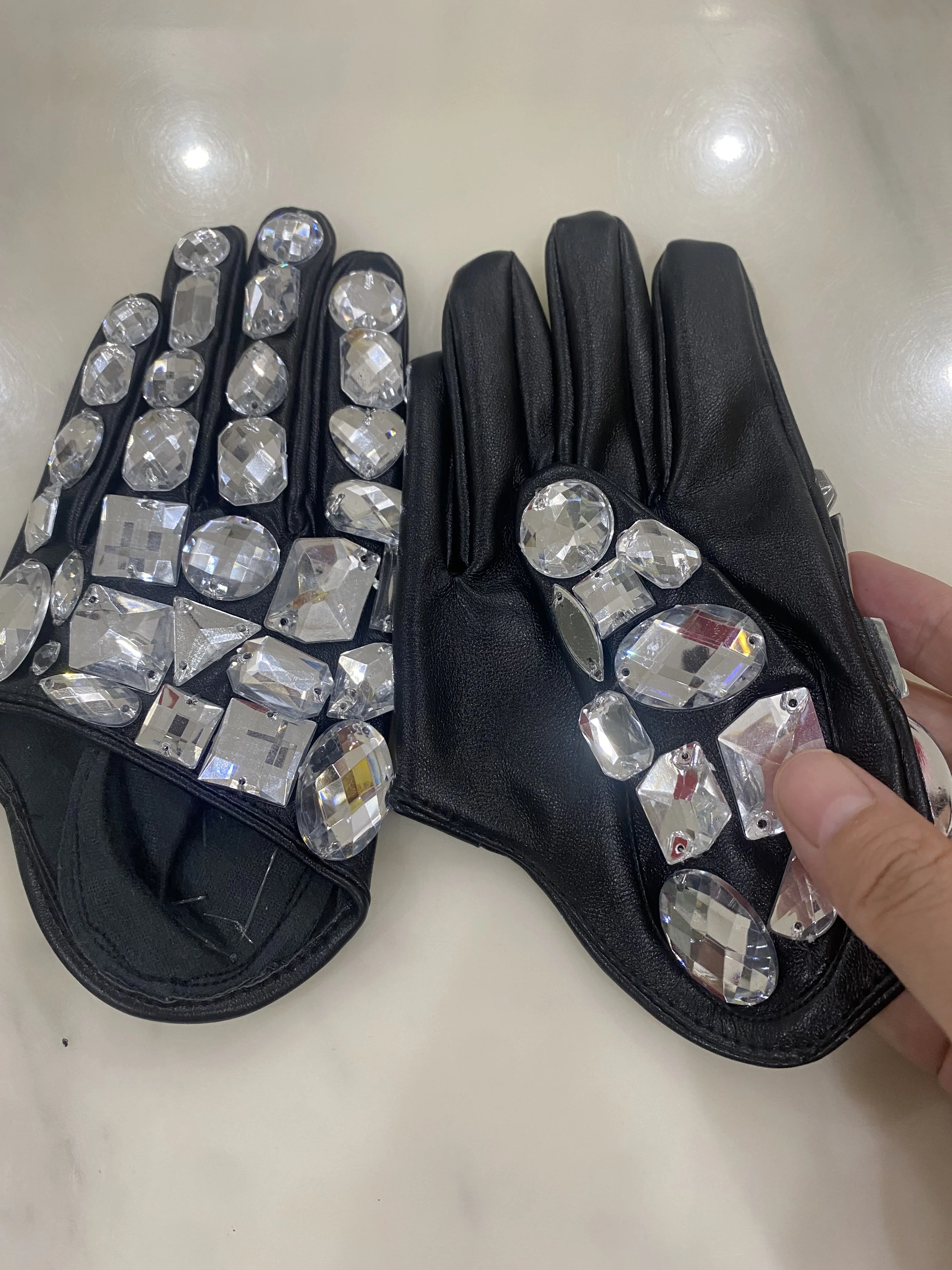 Women's fashion semi-finger faux PU  leather sexy fingerless heart cut out rhinestone gloves lady's hip-hop dance  gloves