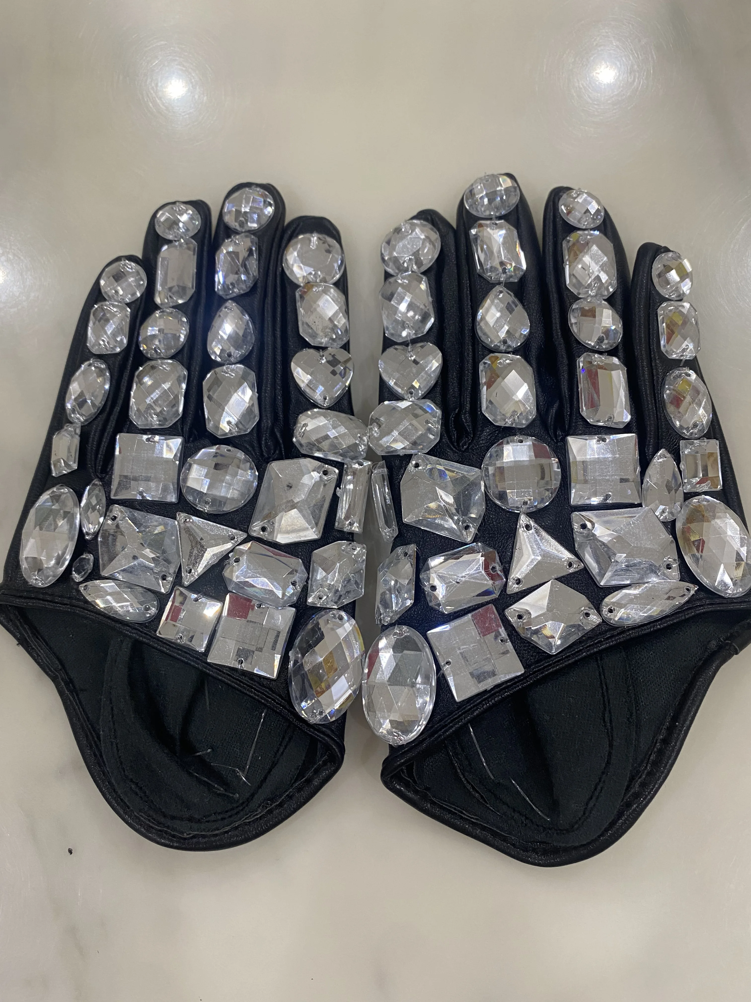 Women's fashion semi-finger faux PU  leather sexy fingerless heart cut out rhinestone gloves lady's hip-hop dance  gloves