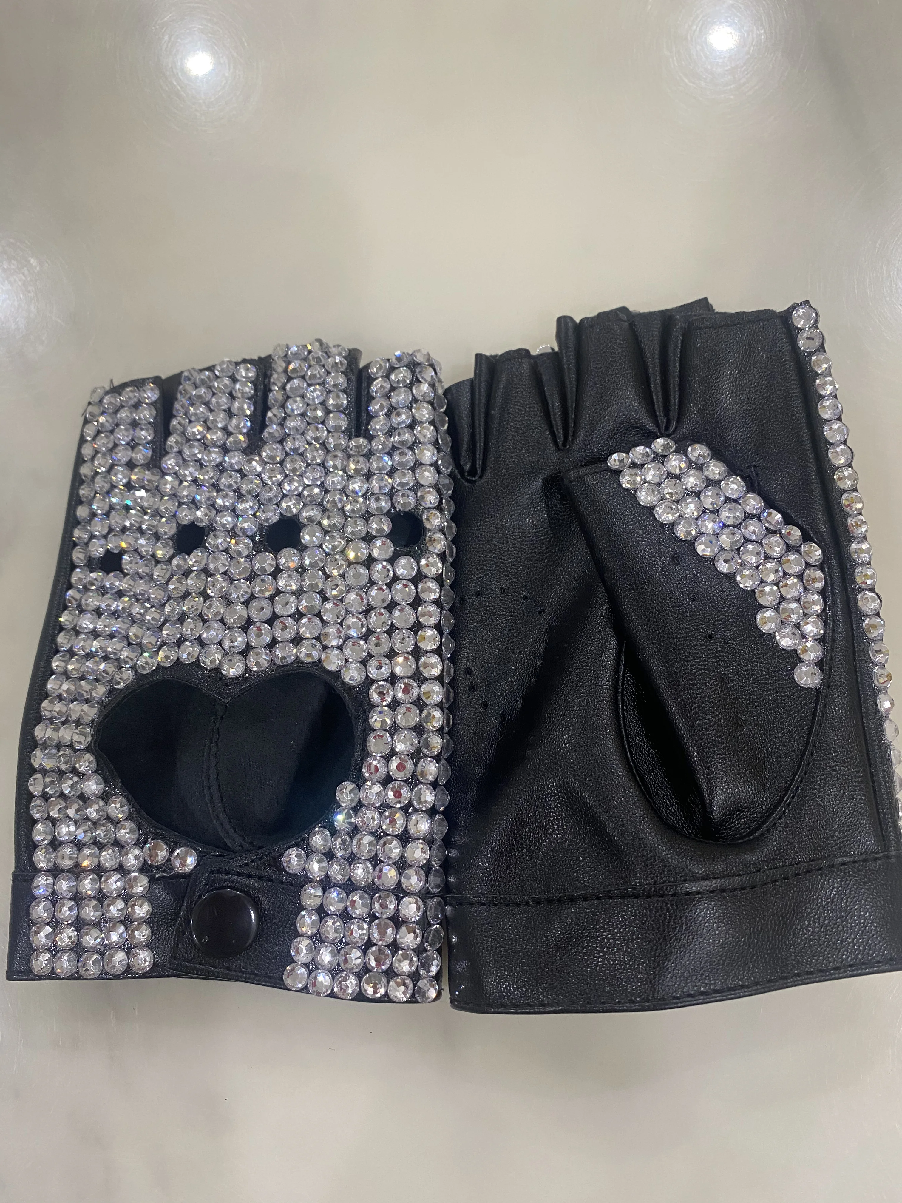 Women's fashion semi-finger faux PU  leather sexy fingerless heart cut out rhinestone gloves lady's hip-hop dance  gloves