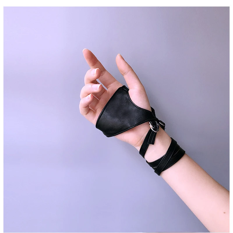 Black Sexy Bandage Lace Leather Women Half-Finger Fingerless Gloves Punk Style Nightclub Hip-Hop Pole Dancing Stage Performance