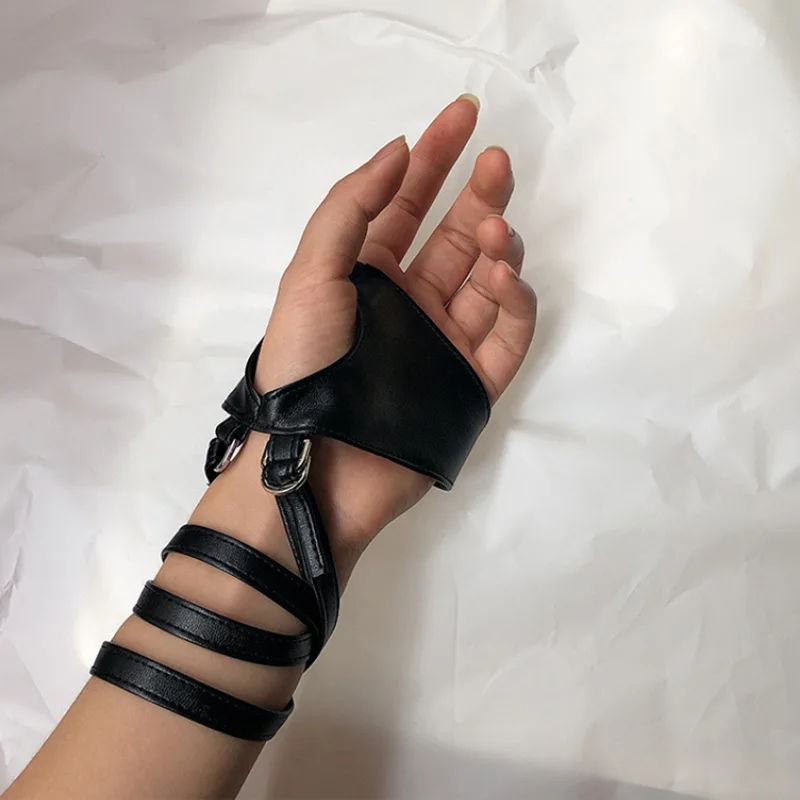 Black Strap PU Leather Gothic Punk Hip-Hop Half-Finger Gloves Women Sexy Y2K Lolita Fingerless Sleeve Stage Perfermence Cosplay