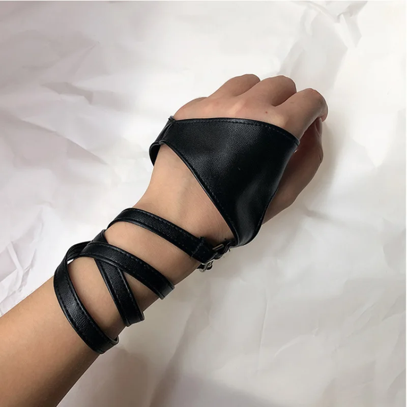 Black Strap PU Leather Gothic Punk Hip-Hop Half-Finger Gloves Women Sexy Y2K Lolita Fingerless Sleeve Stage Perfermence Cosplay