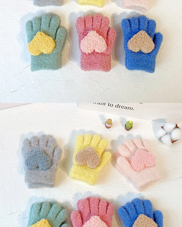 3-6 years old winter solid color children's love gloves, warm and cold resistant, all finger thick, boys' and girls' hand warmer