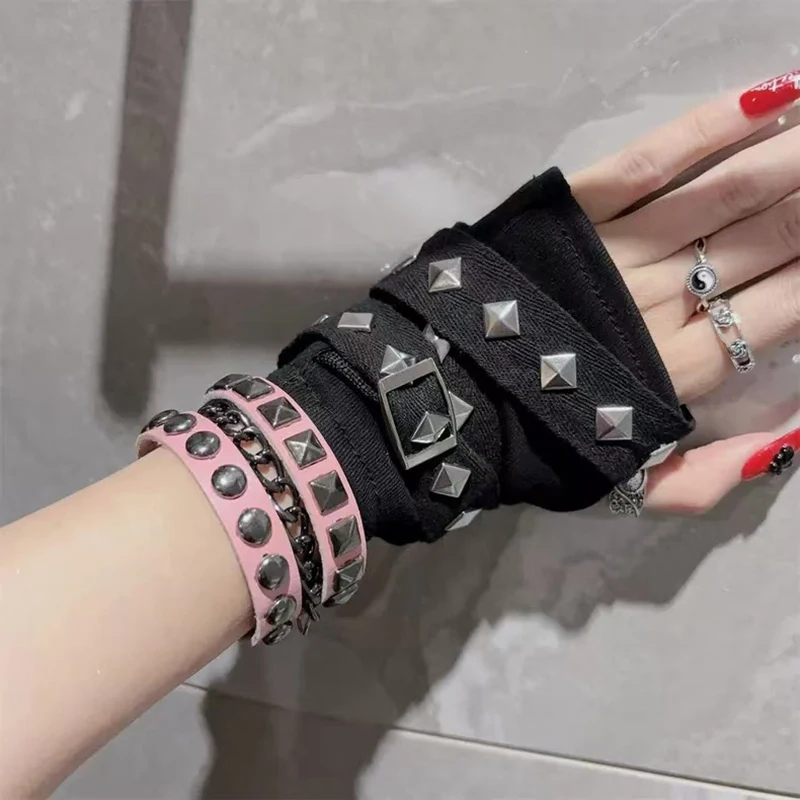 Y2K Millennial Hot JK Girls Rivet Strap Gloves Hip hop Harajuku Fingerless Gloves Punk Gothic Style Short Arm Warmer Streetwear