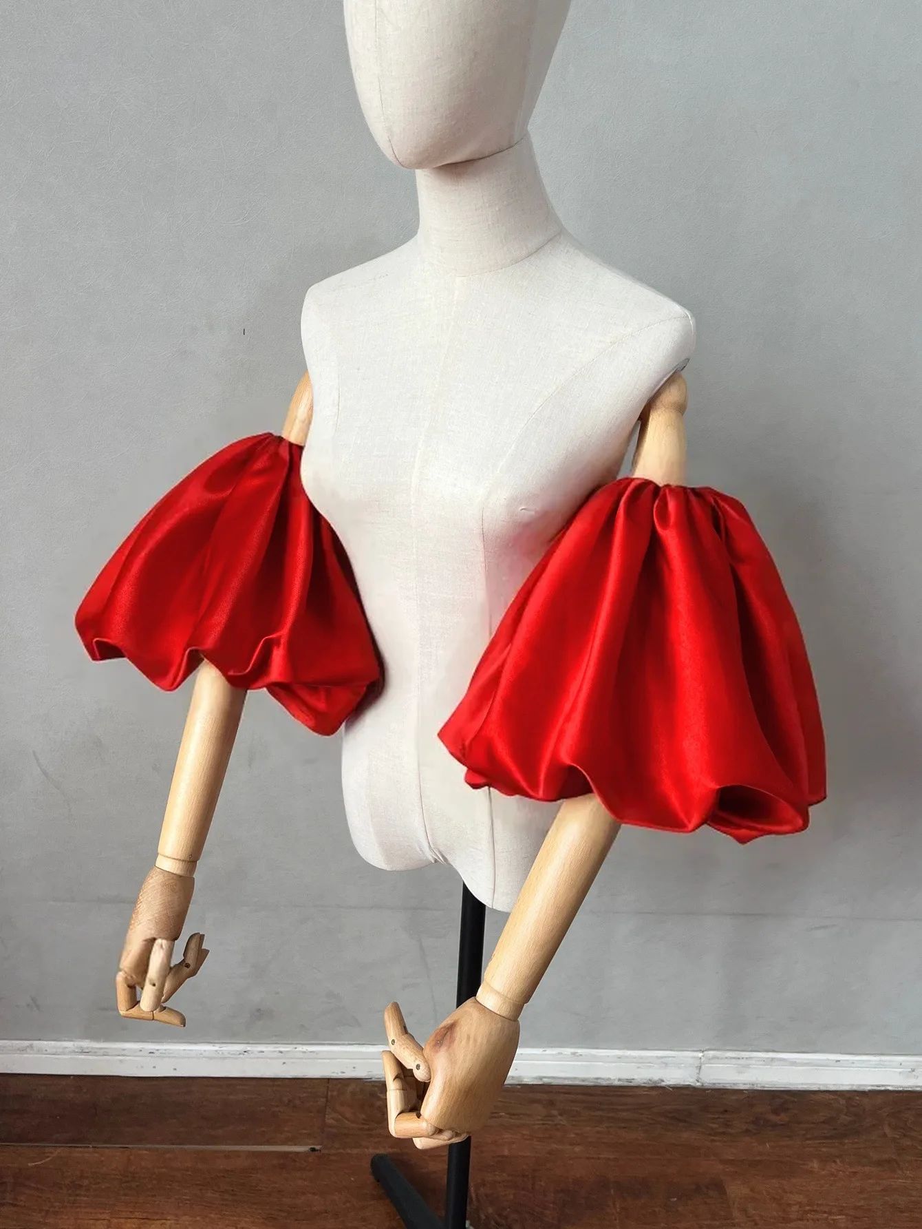 Women's Elegant Designer Puff Satin Arm Sleeve Female Vintage Photography Formal Dress Performance Party Glove R3370