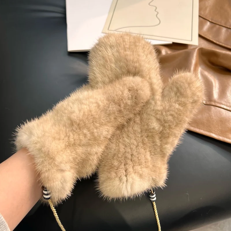 Winter Real Mink Fur Gloves Fashion Soft Warm 100%Natural Mink Fur Gloves Lady Good Elastic Genuine Fur Gloves Knitted Fur Glove