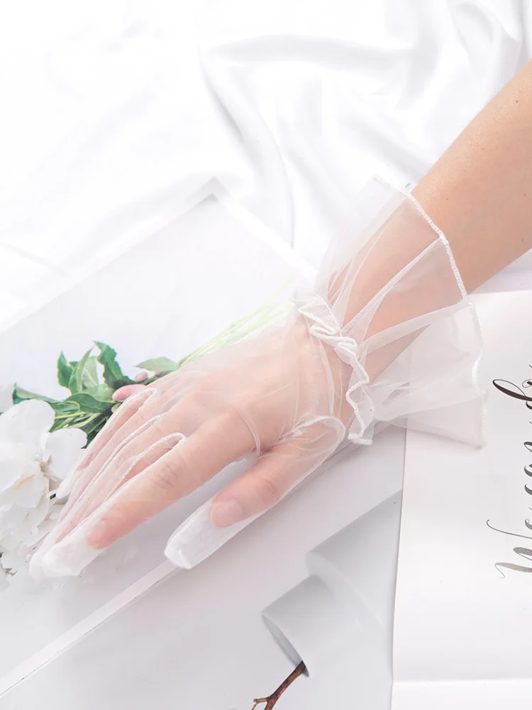 New Sexy Transparent Lace Black White Gloves Solid Color Fashion Women Drive Short Tulle Gloves Mesh Stretchy Wedding Mittens