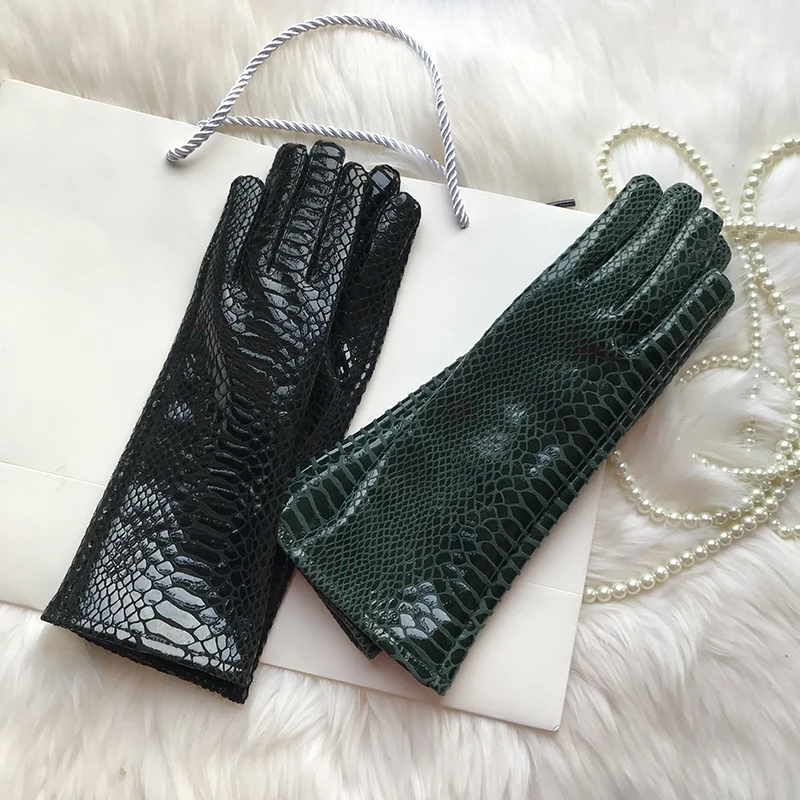 Long Gloves For Women Spring Winter Male Patent Leather Fashion Catwalk Motorcycle Riding Luvas Brilliant Warm Arm Warmer Gants
