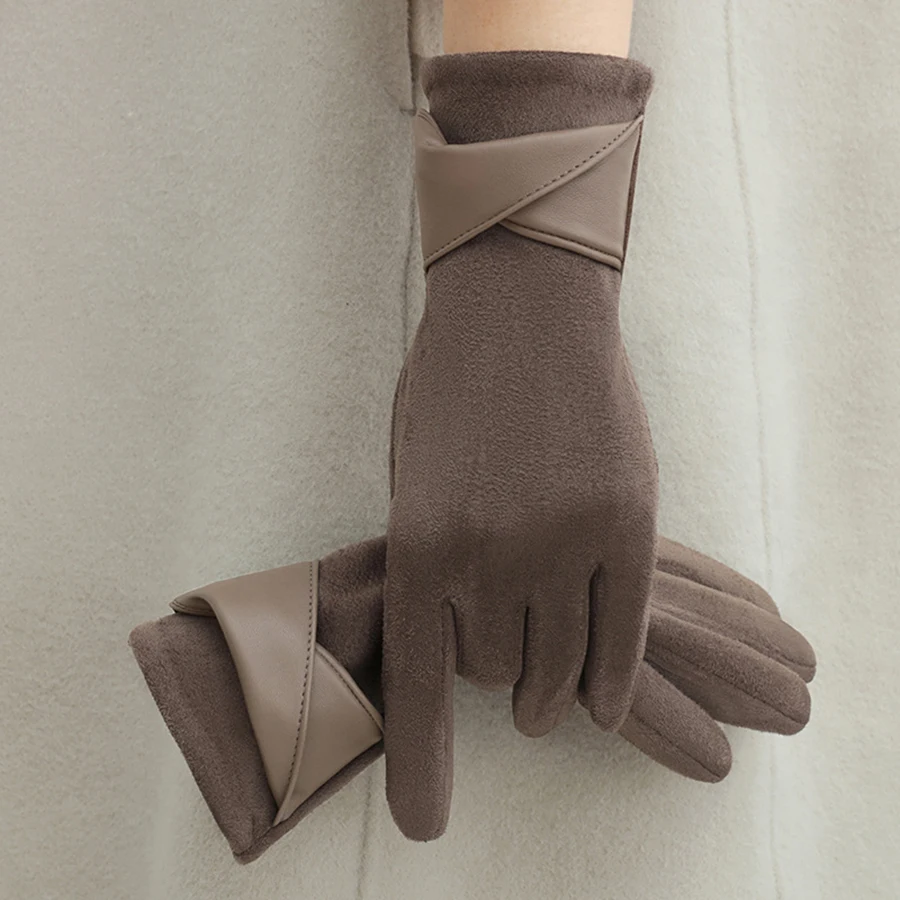 Korean version of warm gloves for women's winter fashion, simple temperament, and velvet anti cold touch screen riding windproof