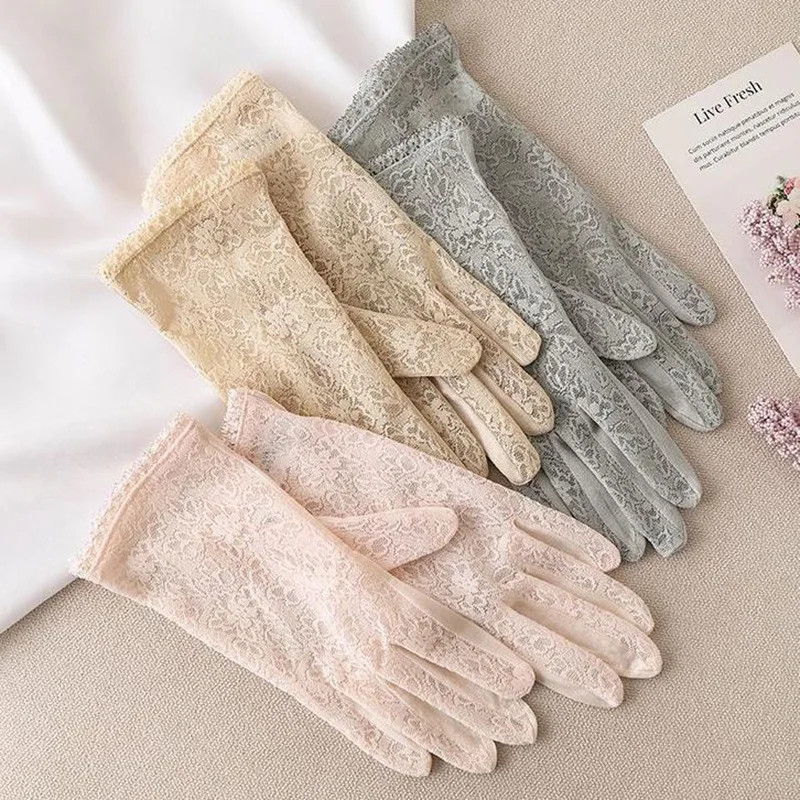 Women Mulberry Silk Sunscreen Touch Screen Sun Glove UV Protection Summer Thin Breathable Driving Flower Lace Sleep Mitten