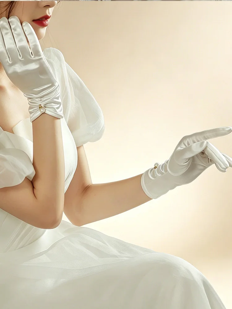 Bridal Gloves 1 Pair Wedding Dress Satin Short Style Elegant Black Retro White Red Wedding Silk Gloves