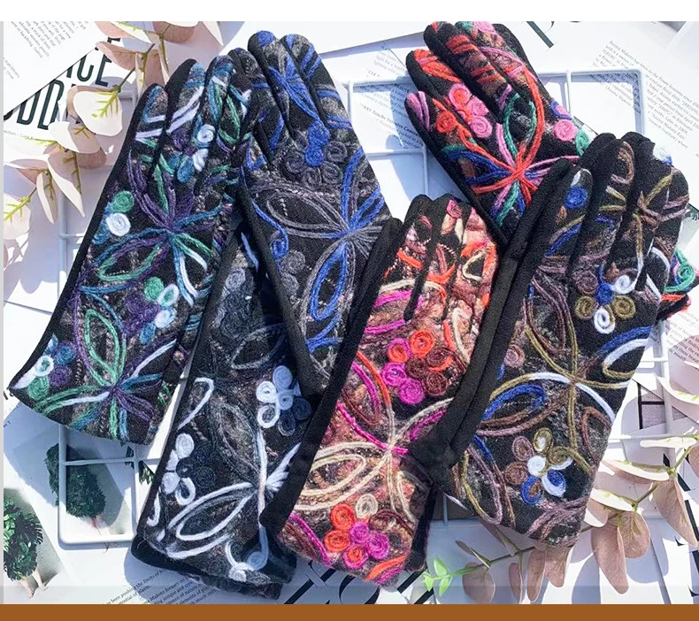 Women Winter Warm Creative Gloves Youth Students Outdoor Cycling Full Finger Gloves Female Lady Touch Screen Thick Mittens