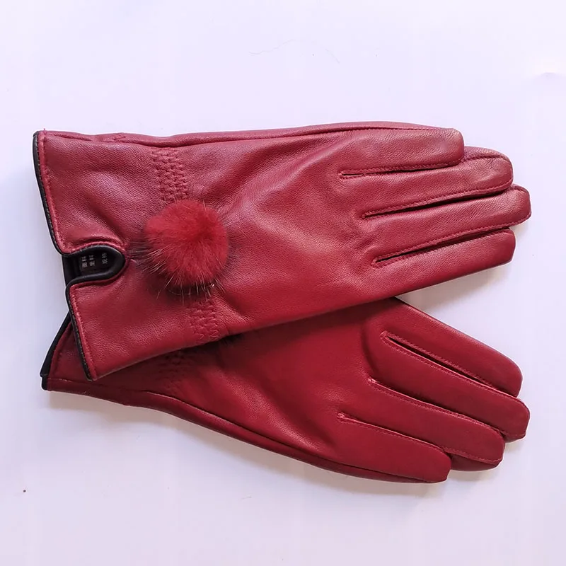 Genuine Leather Glove Women Warm Fashhion Winter Ladies Hand Warmer Gloves With Natural Mink Fur Ball Luxury Glove With Finger