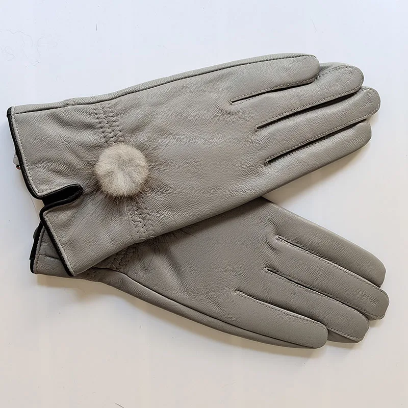 Genuine Leather Glove Women Warm Fashhion Winter Ladies Hand Warmer Gloves With Natural Mink Fur Ball Luxury Glove With Finger