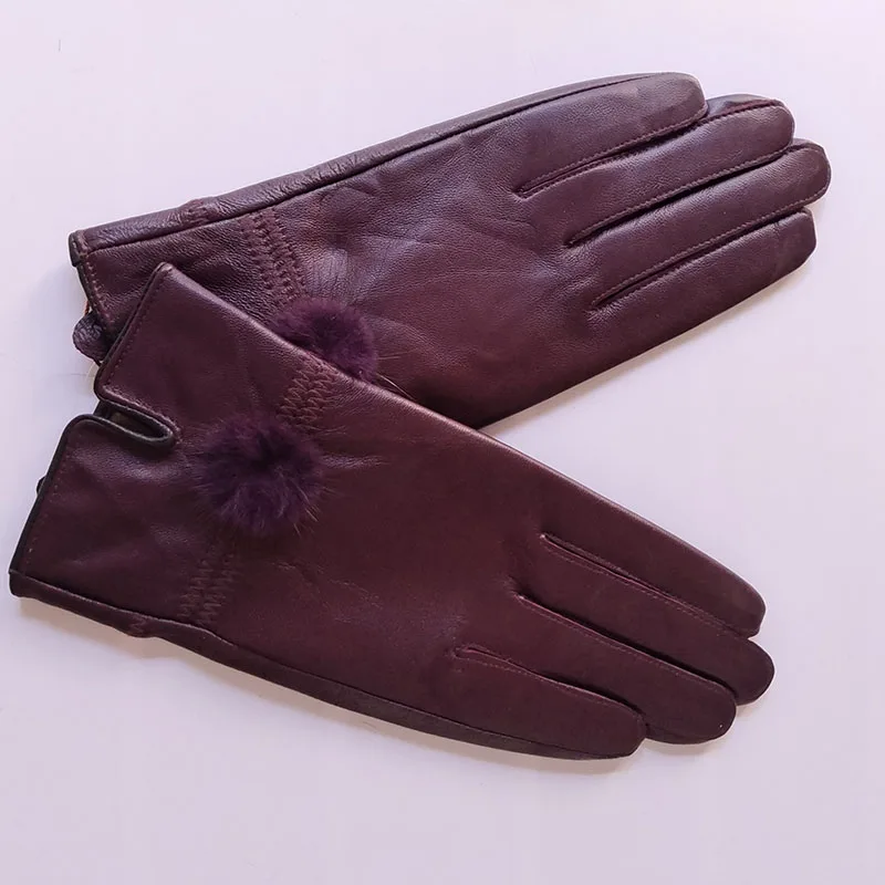 Genuine Leather Glove Women Warm Fashhion Winter Ladies Hand Warmer Gloves With Natural Mink Fur Ball Luxury Glove With Finger