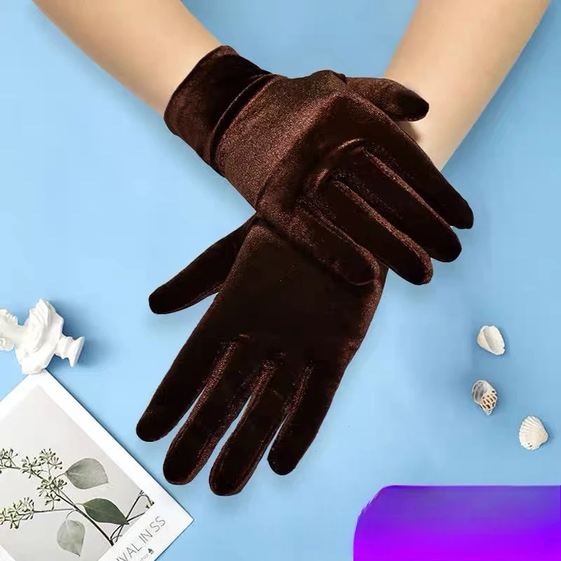 Short Opera Velvet Gloves for Women Flapper Stretchy Wrist Length Banquet Gloves Tea Party Halloween Costume Gloves