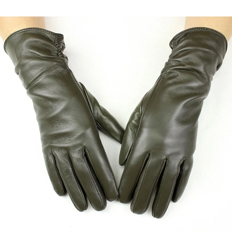 Sheepskin Leather Gloves Women's Fashion Elastic Style Velvet Lining to Keep Warm in Autumn and Winter Retro Color Points