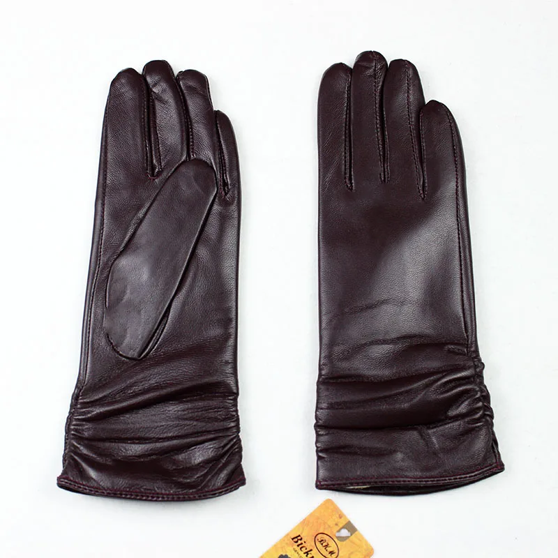 Sheepskin Leather Gloves Women's Fashion Elastic Style Velvet Lining to Keep Warm in Autumn and Winter Retro Color Points