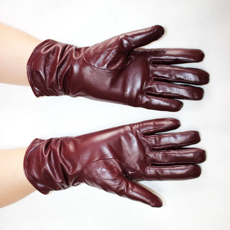 Sheepskin Leather Gloves Women's Fashion Elastic Style Velvet Lining to Keep Warm in Autumn and Winter Retro Color Points