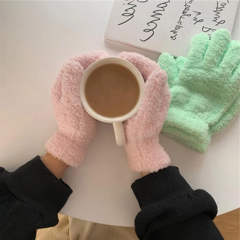 Winter Warm Coral Velvet Gloves Women Sweet Solid Candy Color Full Finger Mittens Girls Thicken Outdoor Stretchy Ski Gloves