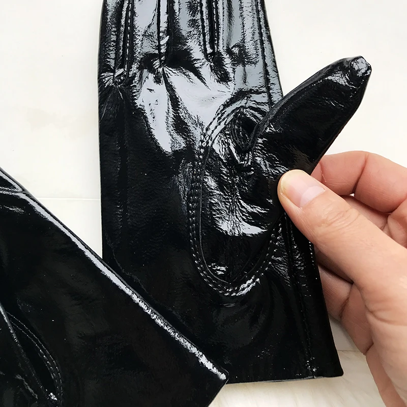 Patent Leather Glove Woman Genuine Leather Short Style Autumn Winter Warm Velvet Lining Leisure Driving Gloves