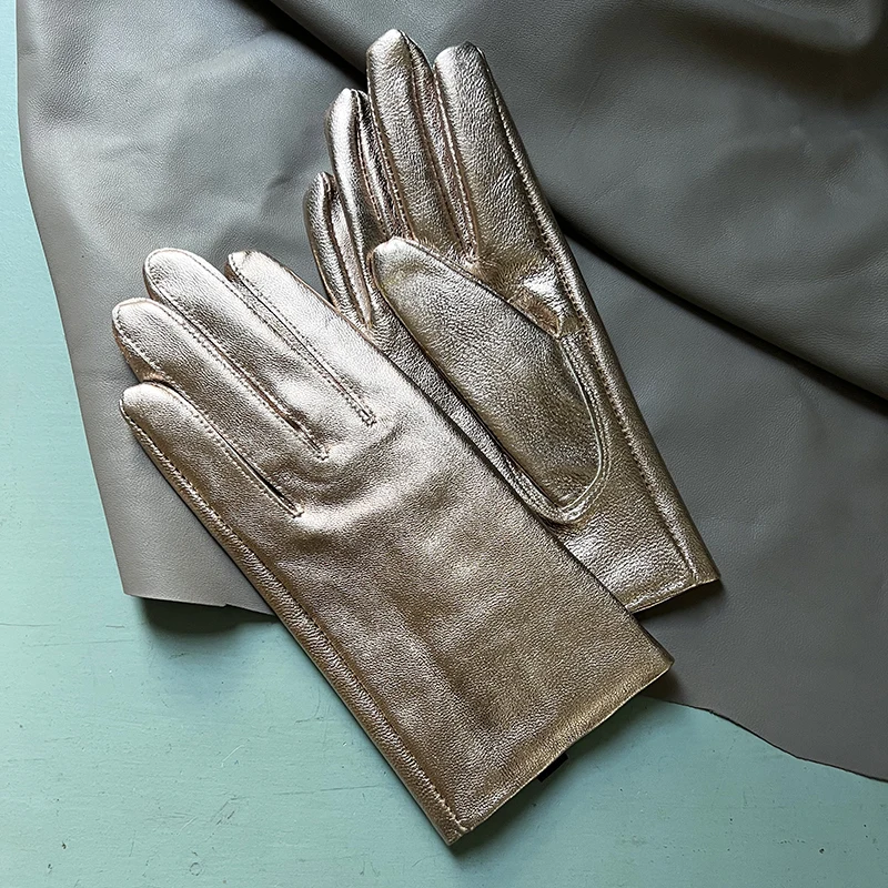 Patent Leather Glove Woman Genuine Leather Short Style Autumn Winter Warm Velvet Lining Leisure Driving Gloves