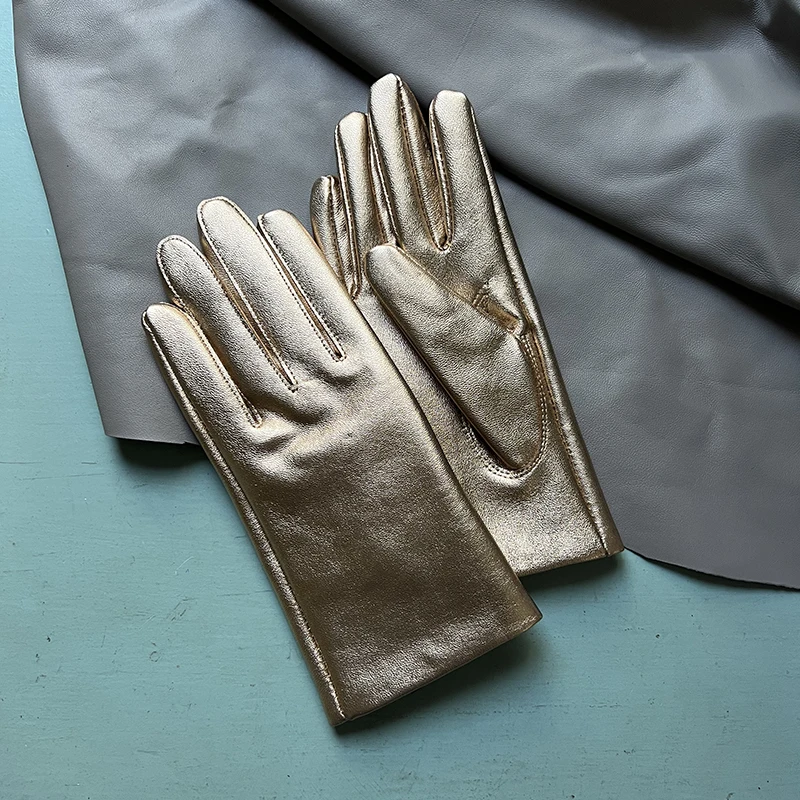 Patent Leather Glove Woman Genuine Leather Short Style Autumn Winter Warm Velvet Lining Leisure Driving Gloves