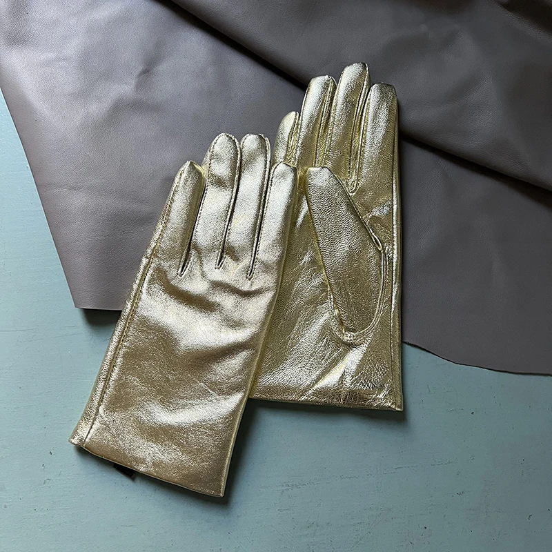 Patent Leather Glove Woman Genuine Leather Short Style Autumn Winter Warm Velvet Lining Leisure Driving Gloves