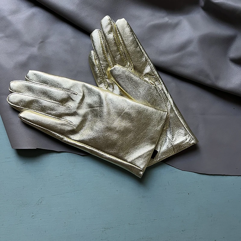 Patent Leather Glove Woman Genuine Leather Short Style Autumn Winter Warm Velvet Lining Leisure Driving Gloves