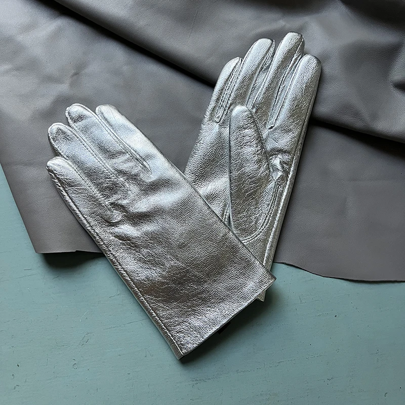 Patent Leather Glove Woman Genuine Leather Short Style Autumn Winter Warm Velvet Lining Leisure Driving Gloves