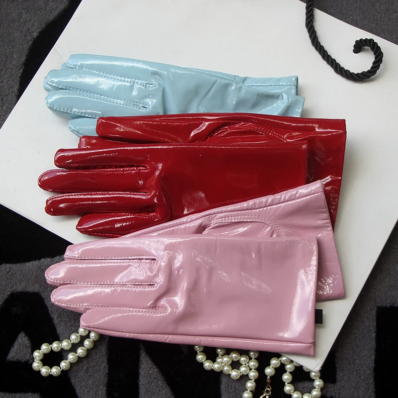 Patent Leather Glove Woman Genuine Leather Short Style Autumn Winter Warm Velvet Lining Leisure Driving Gloves