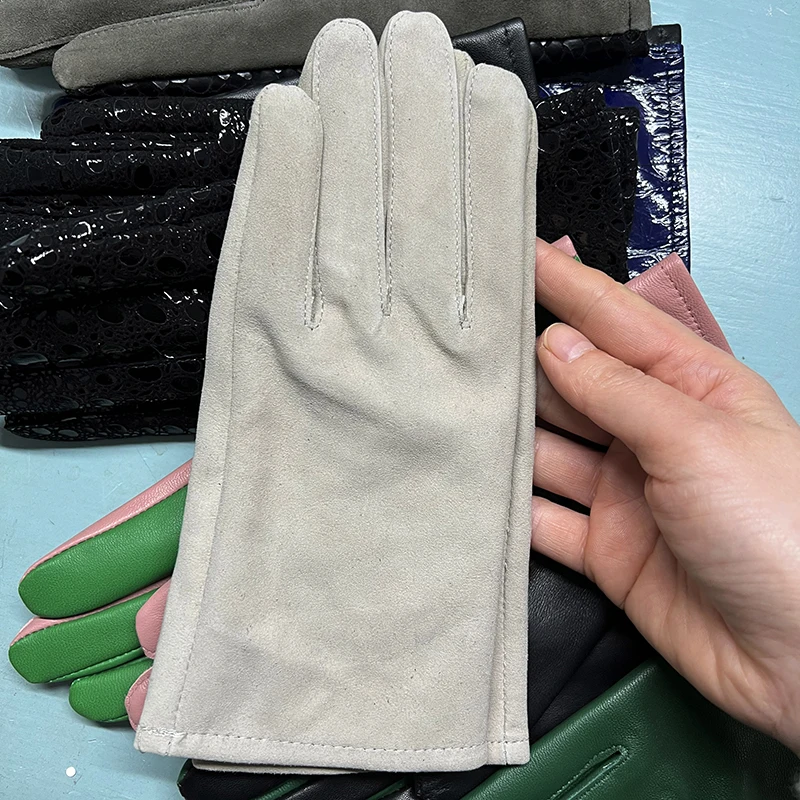Real Sheepskin Gloves Women's Contrast Gloves One Size Fits All Wrist Soft And Skinny