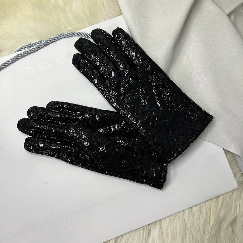 Real Sheepskin Gloves Women's Contrast Gloves One Size Fits All Wrist Soft And Skinny