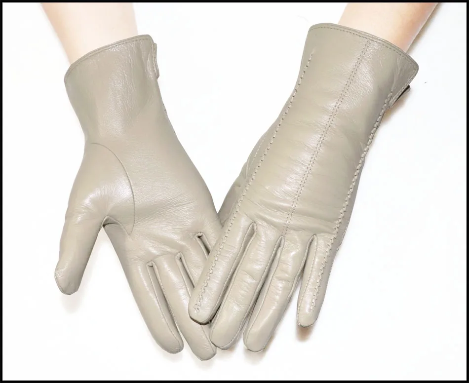 Women's Sheepskin Gloves Winter Warmth Plus Velvet Short Thin Touch Screen Driving Female Color Leather Gloves New High-end 2025