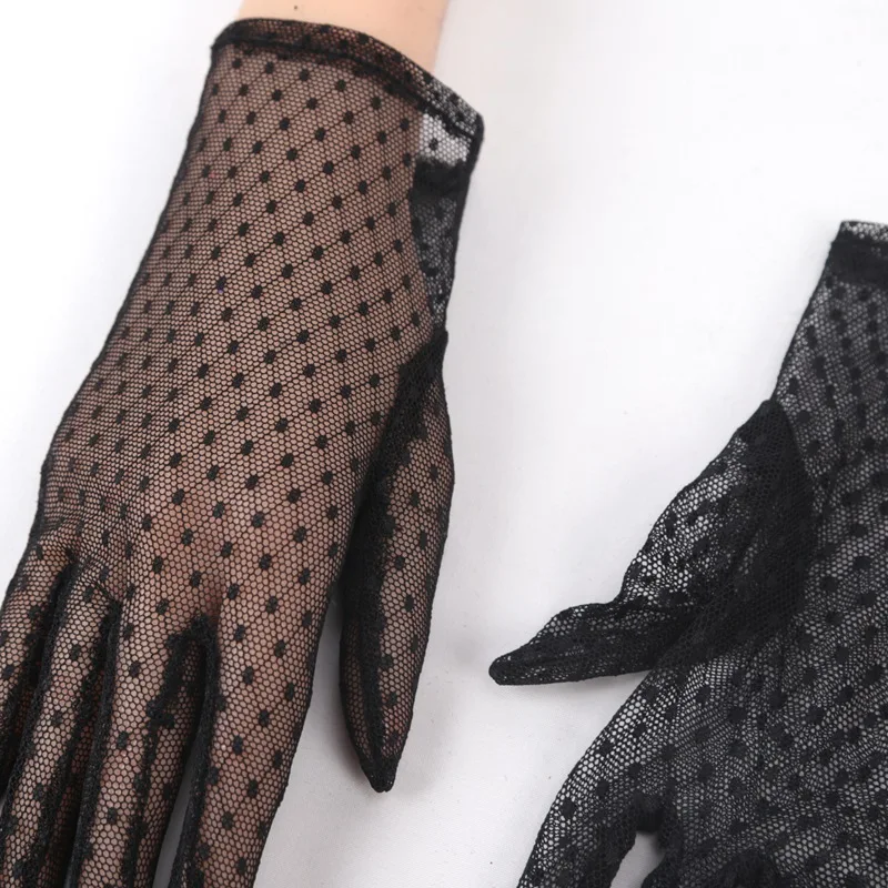New Women Vintage Sheer Short Lace Gloves Driving Thin Lace Sunscreen Gloves Female Short UV Protection Goth Party Bride Mittens