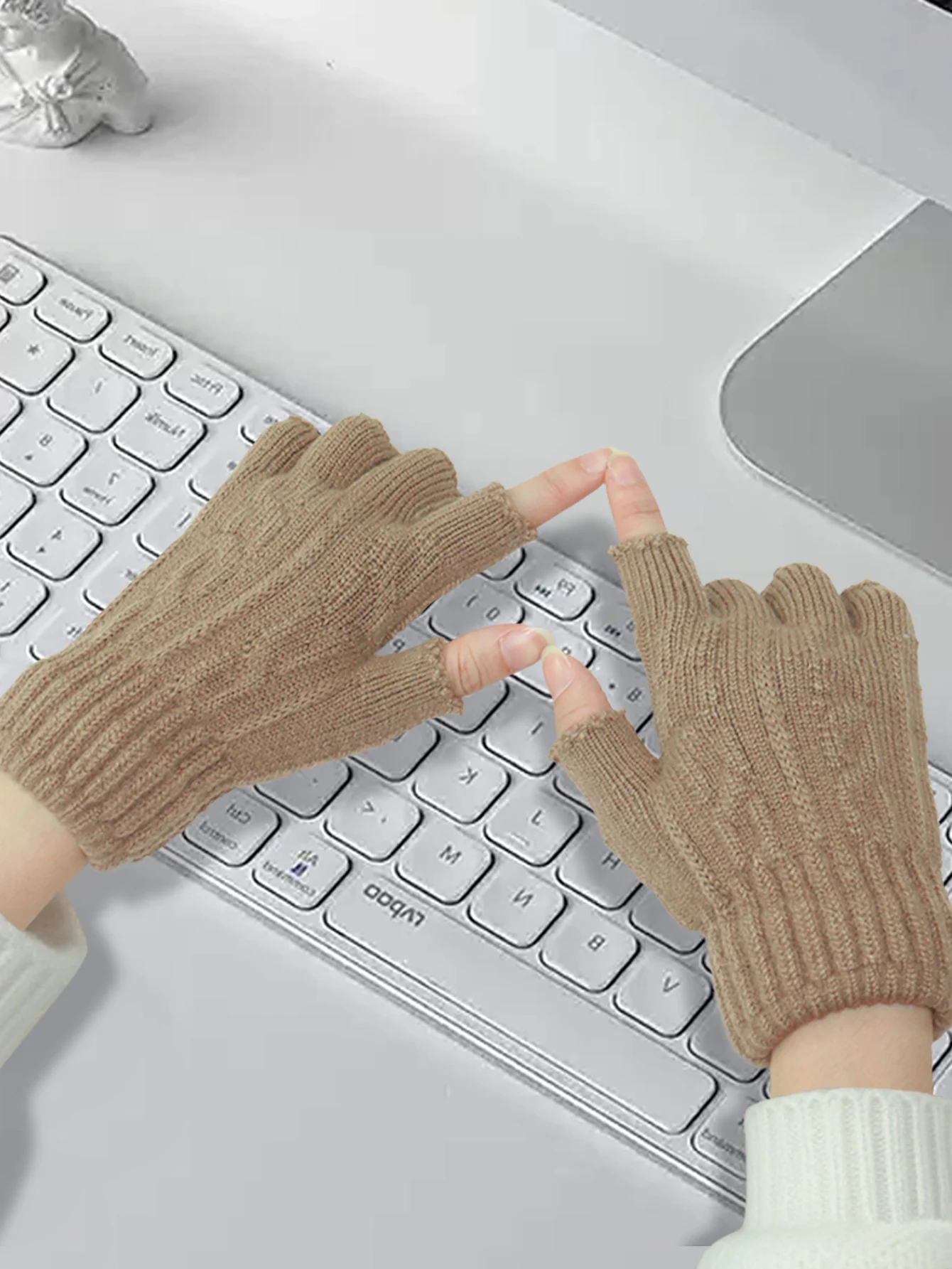Half-Finger Gloves for Men and Women, Autumn and Winter, Fingerless, Suitable for Students Writing, Typing, Cycling, Touchscreen Compatible, Knitted Wool, Warm, Fingerless Design