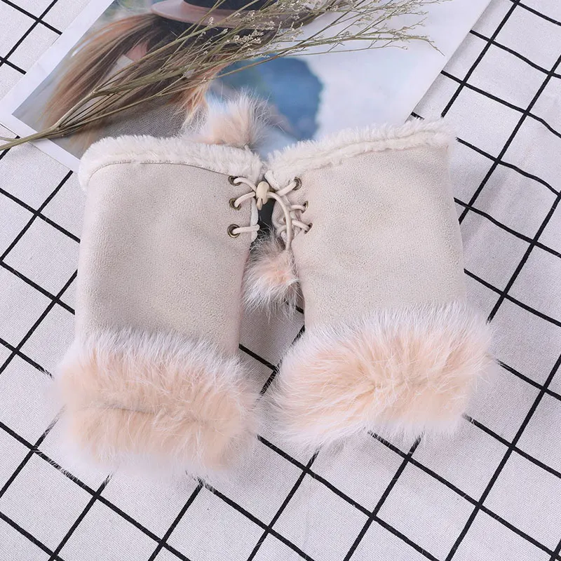 1 Pair Women Winter Warm Gloves Sexy Faux Rabbit Fur Hand Wrist Warmer Fingerless Gloves Suede Women Mittens Warm Wrist Gloves