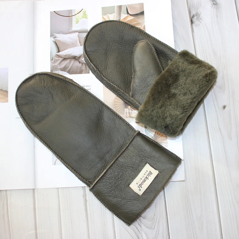 New Leather Women's Fur Gloves Winter Sheepskin Stitching Thick Warm Wool Lining Cold-Proof Mittens