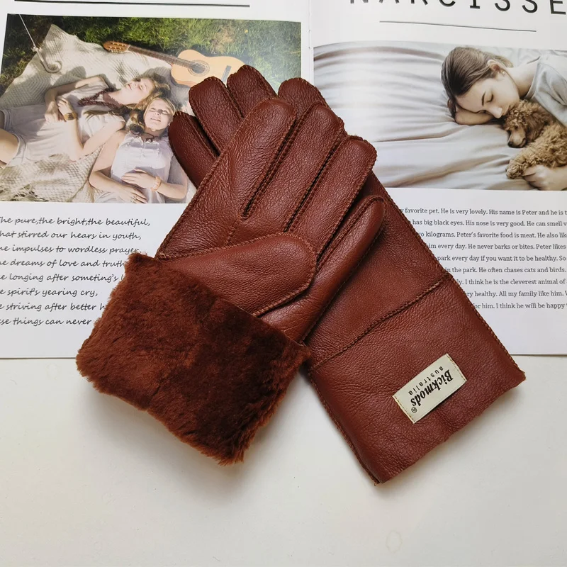 New Women's Fur All-in-One Sheepskin Gloves Leather Color Warm Winter Wool Lining Wind and Cold Gloves